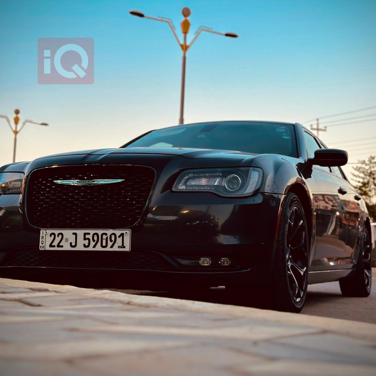كرايسلر 300